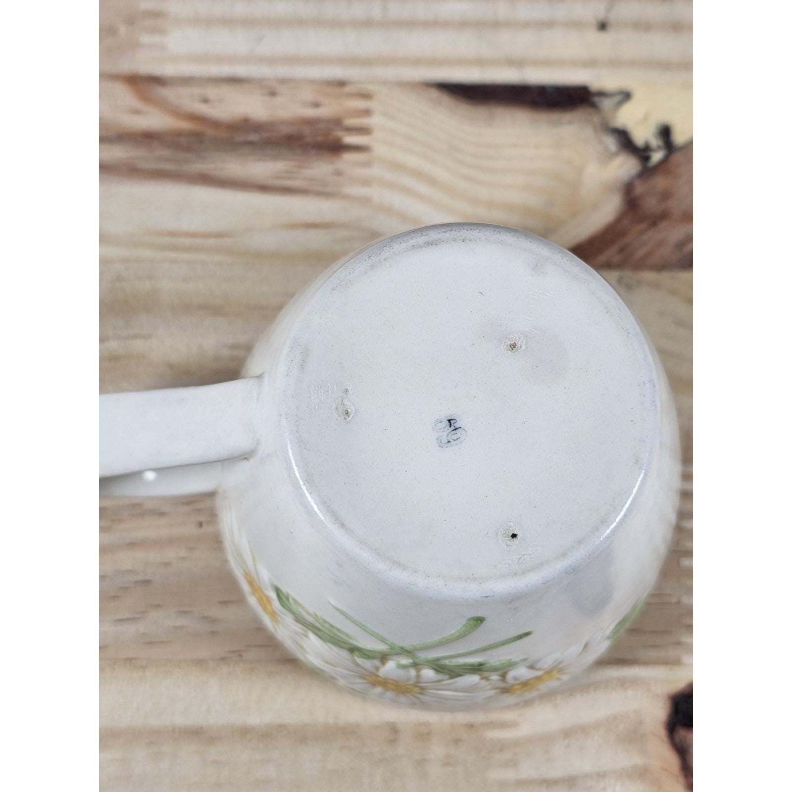 Metlox Poppytrail Daisy Gravy Creamer Cup Set California