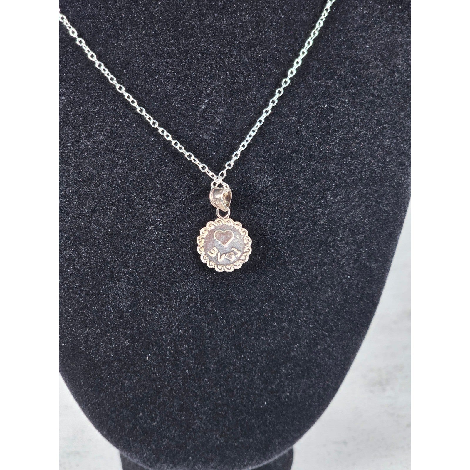 Vintage Sterling Silver Love Heart Pendant Necklace Scalloped Edge