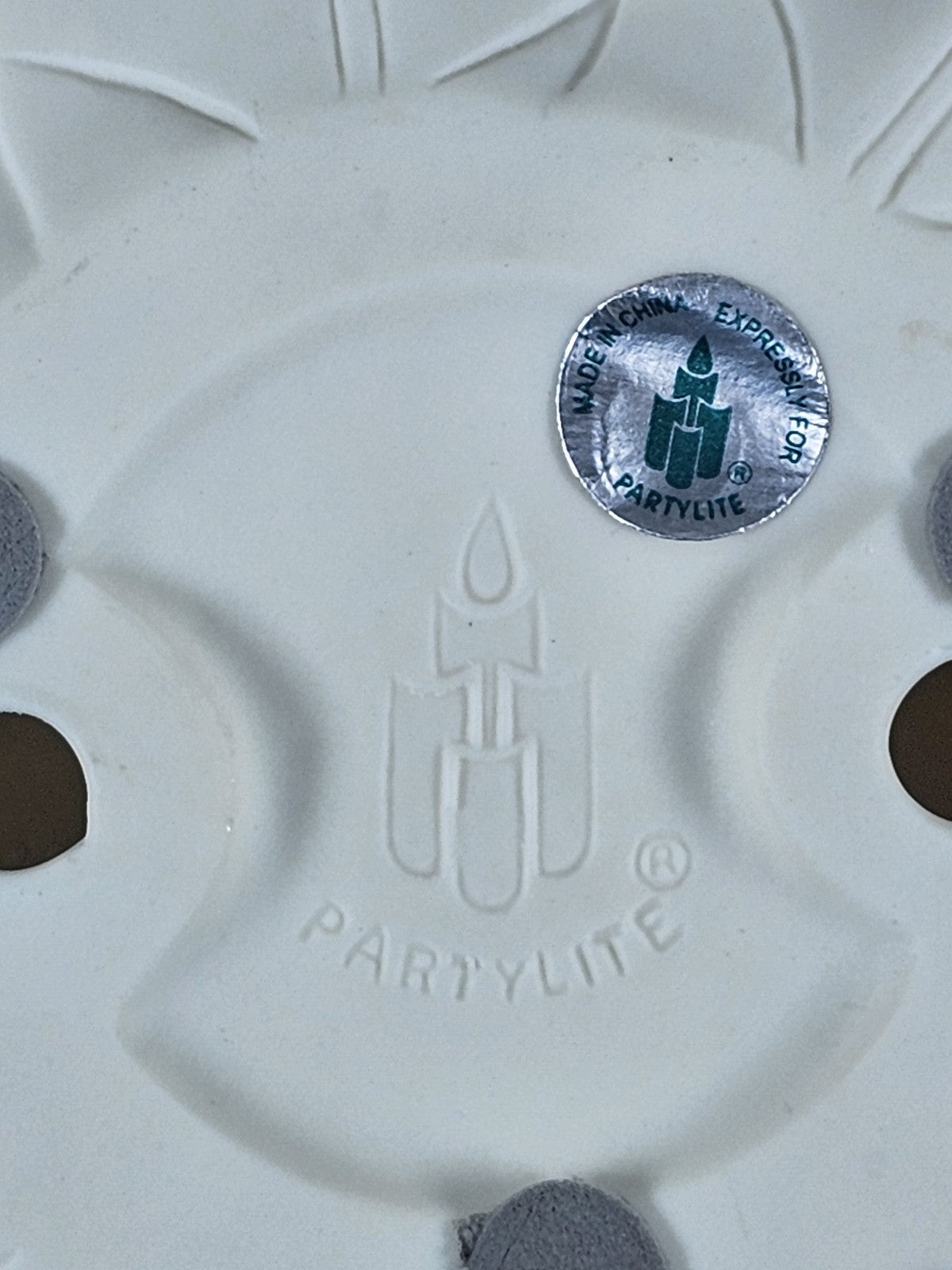 Vintage PartyLite Magnolia Lotus Blossom Flower Pillar Candle Holder Ivory/ Gold