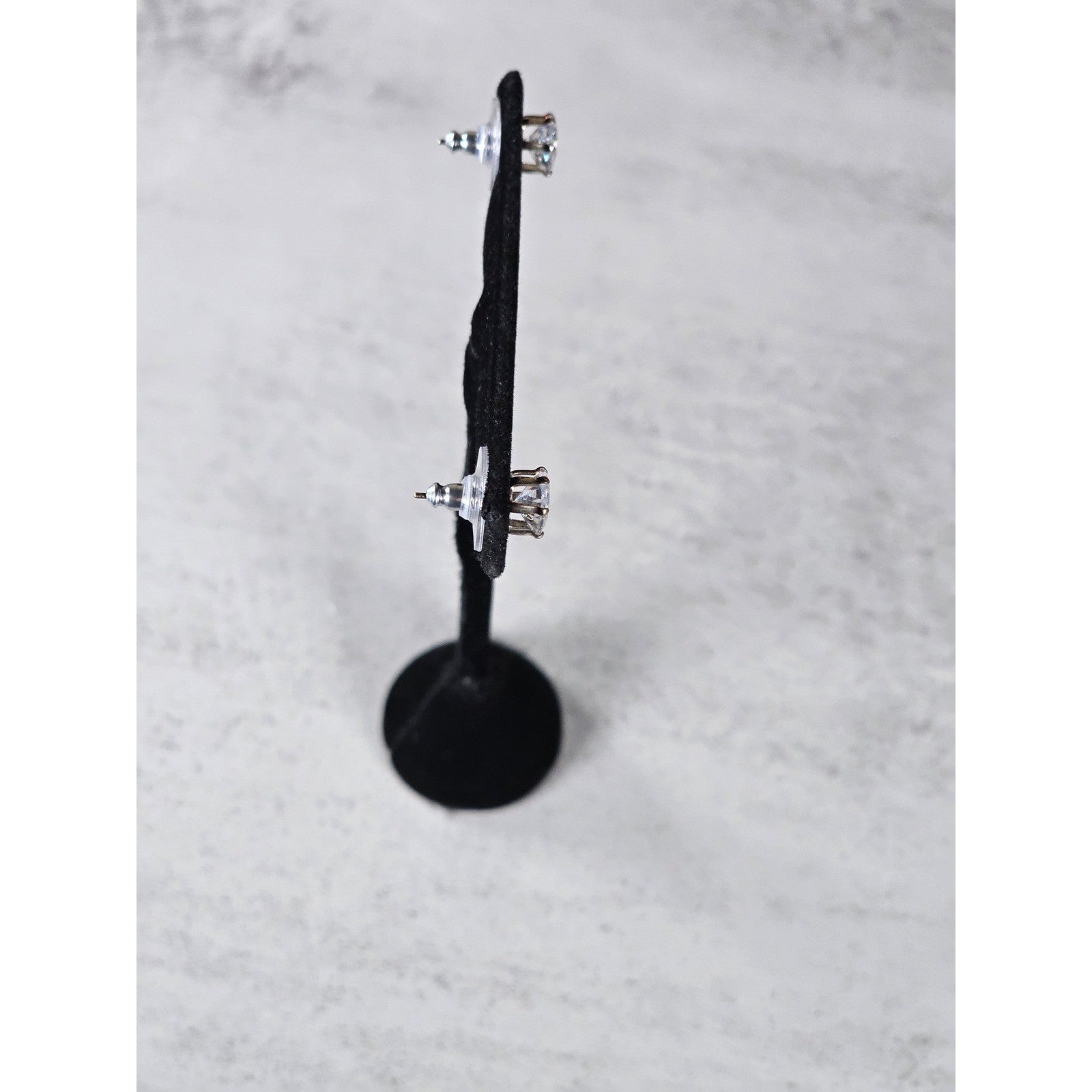 Vintage Oval Clear Rhinestone Stud Earrings Gold Tone