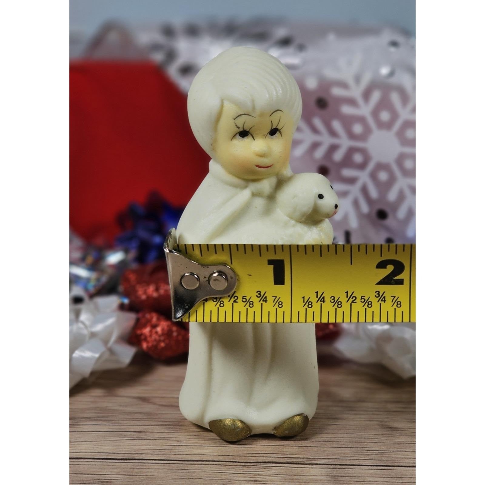 Vintage Nativity Wise Man Figurine Lamb White Gold 3.5 Inch