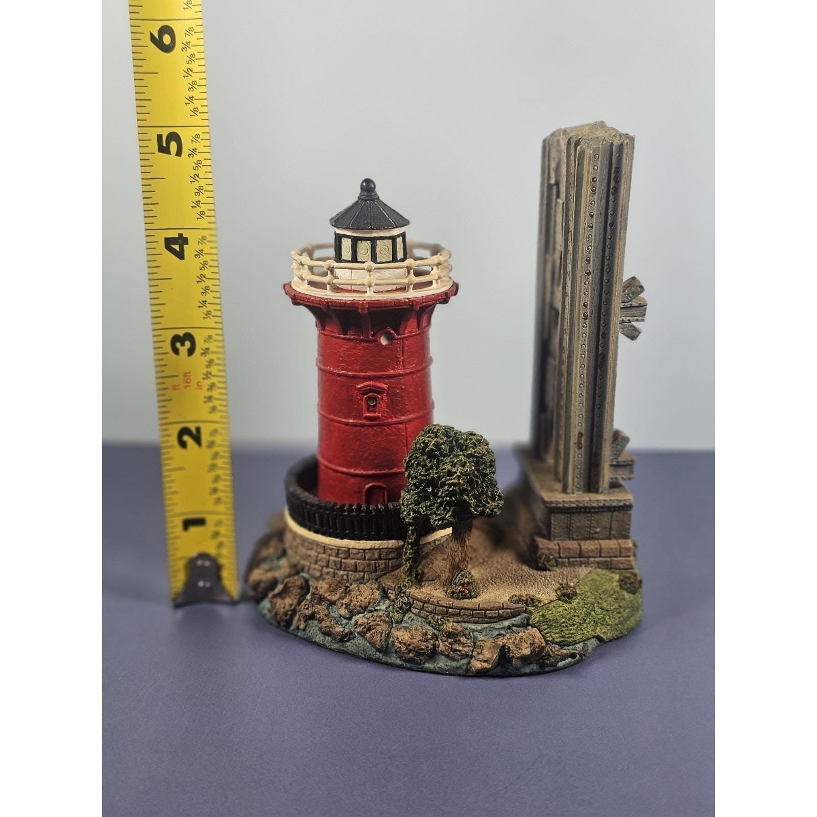 Harbour Lights Jeffreys Hook Lighthouse 1997 w/ COA