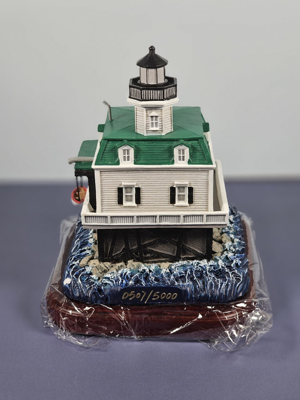 Lefton Lost Lights Bridgeport Harbor Lighthouse Figurine With Tin & COA