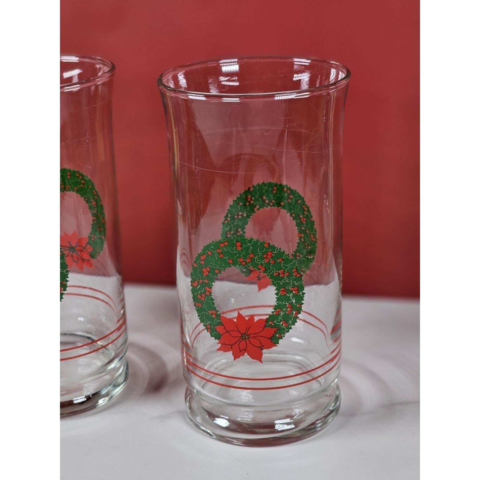 Vintage Libbey Christmas Glasses Set of 2 Holly Berry Poinsettia Holiday