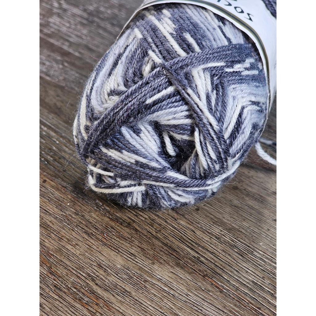 Sock It To Me Harlequin Gray Sock Yarn Wool Nylon Italy 230 Yards