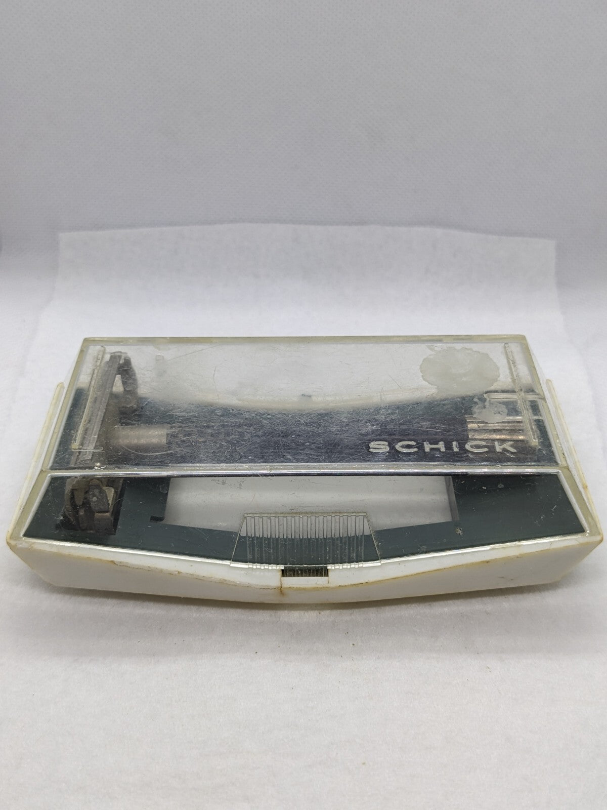 Vintage SCHICK Double Edge Safety Razor 1965 with Case – Mid-Century Grooming