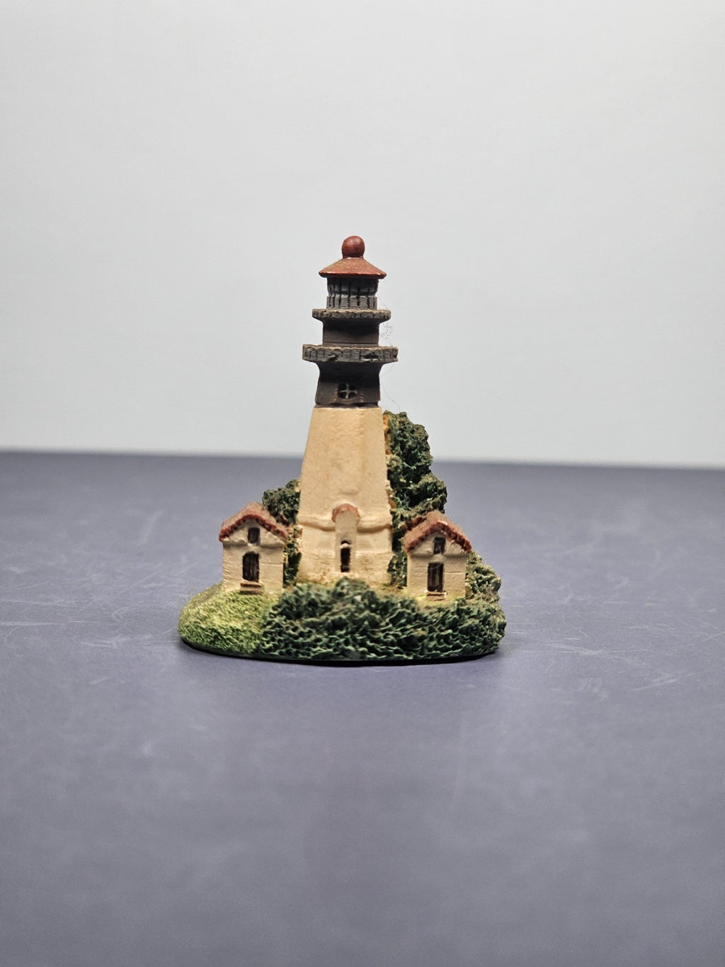Lenox Miniature Lighthouse Thimble Figurine Grosse Point Lighthouse Illinois