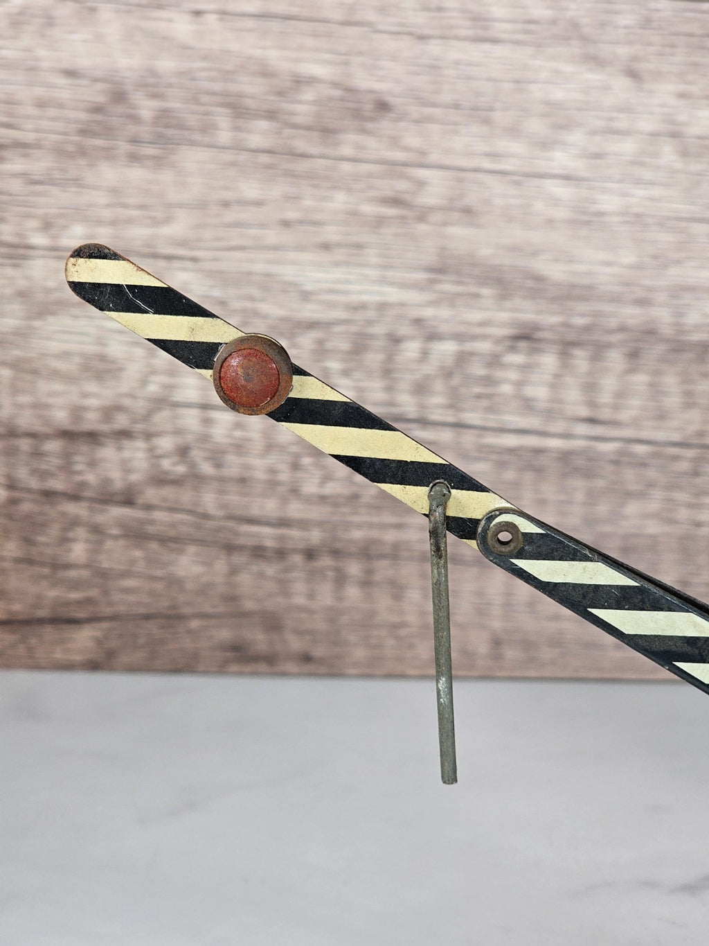 Vintage Marx O Gauge Train Railroad Crossing Arm & Signal Untested