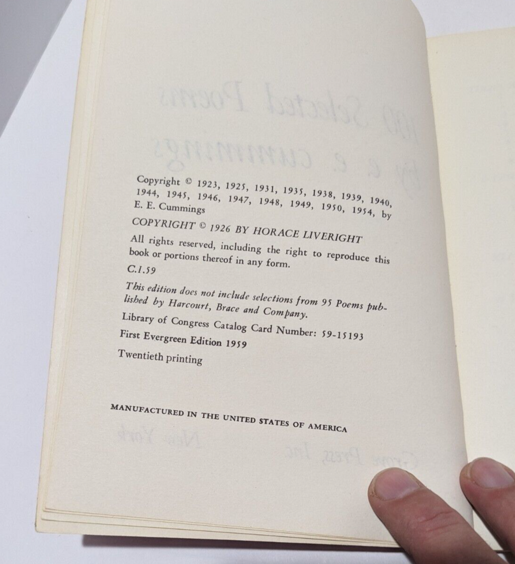 100 Selected Poems by E.E. Cummings – Vintage 1959 Evergreen Edition – Poetry