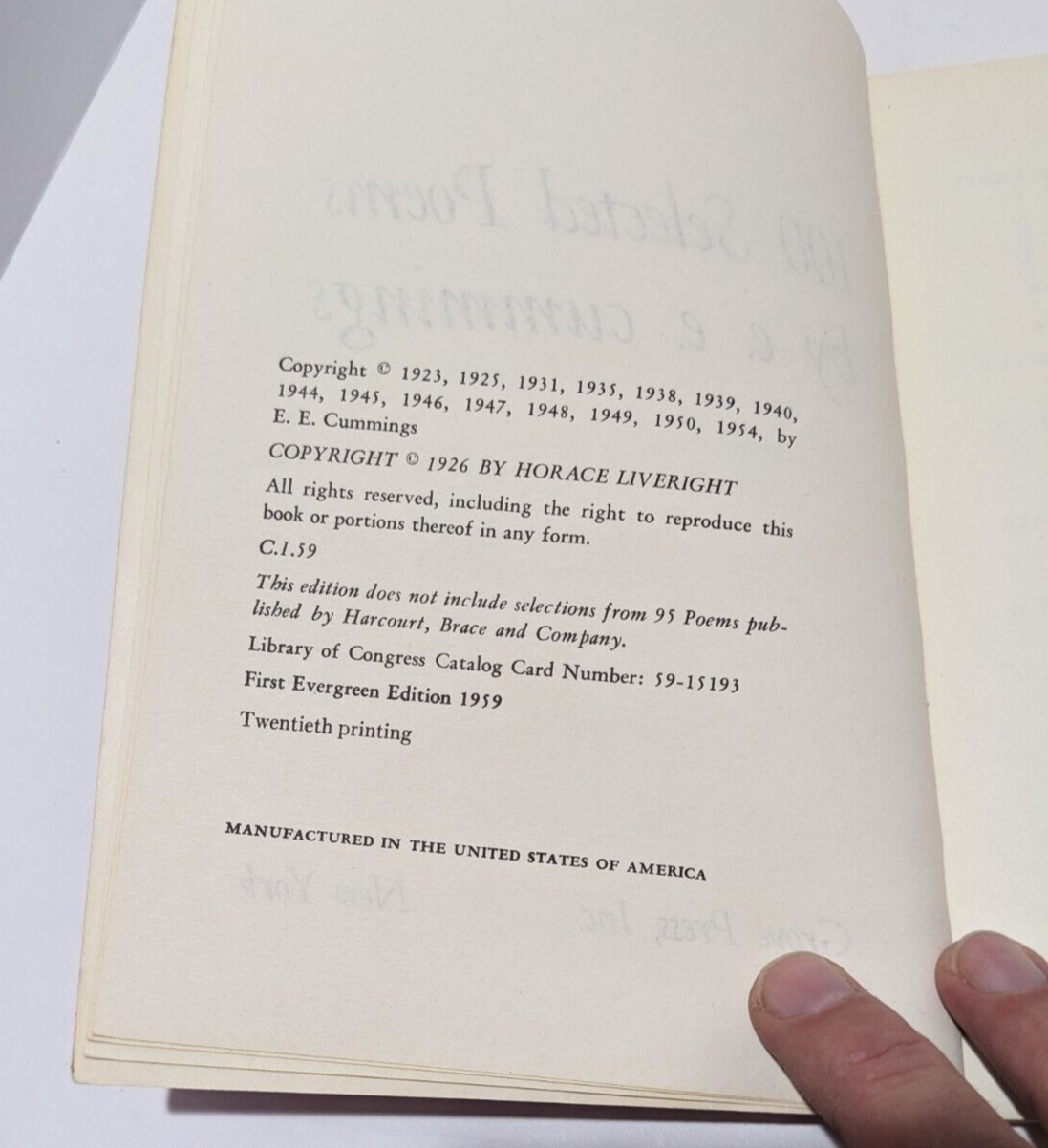 100 Selected Poems by E.E. Cummings – Vintage 1959 Evergreen Edition – Poetry