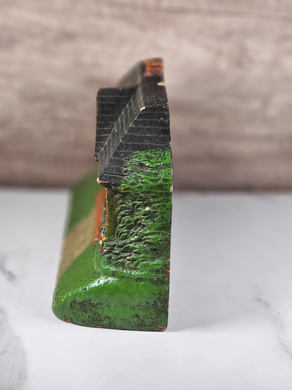 1920's  LUX Clock Co "Bungalow Deluxe Art Clock" Novelty Desk Clock