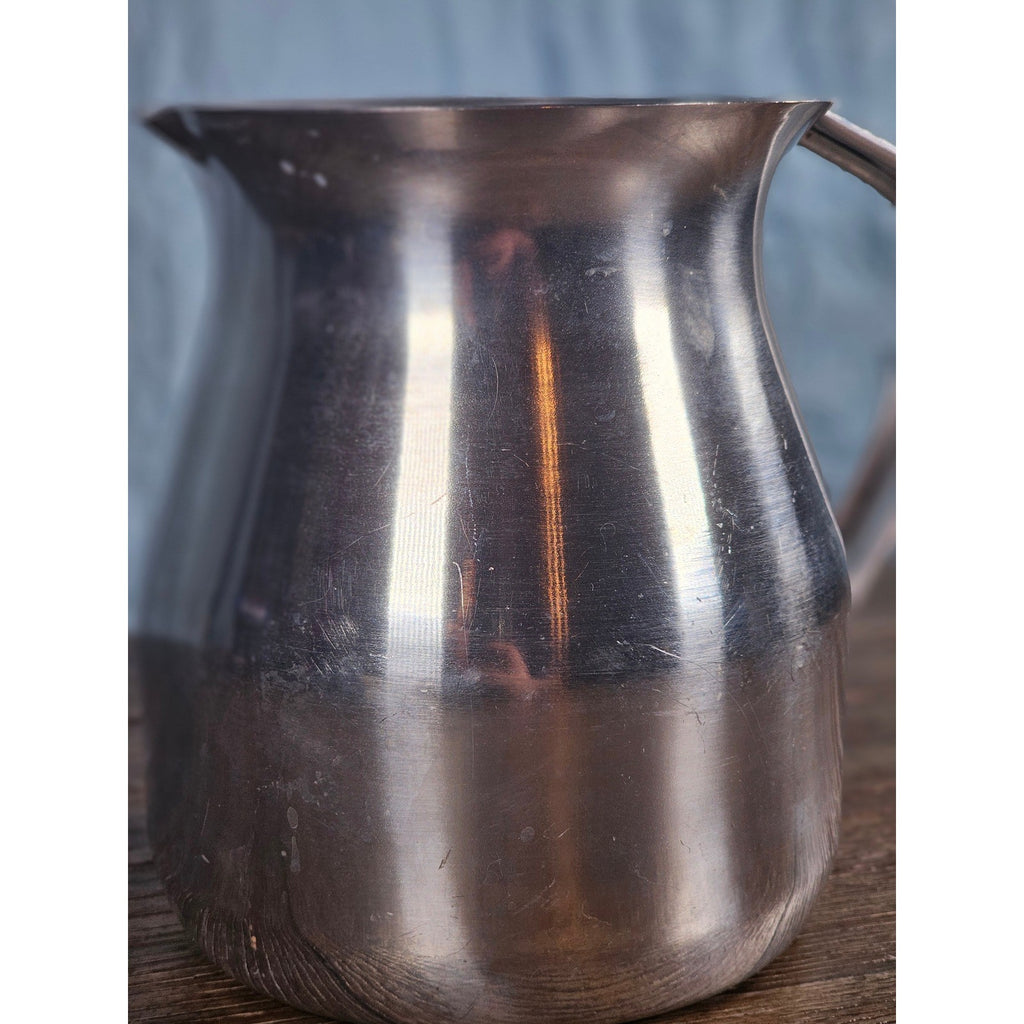 Vintage IMUSA Aluminum Pitcher with Handle and Pour Spout