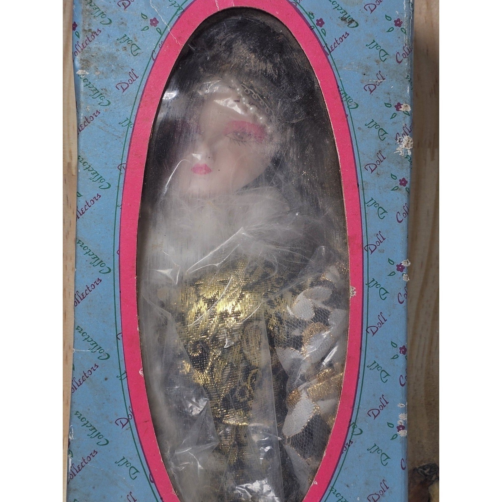 Vintage 1920s Porcelain Doll Gold White Lace Feather Boa In Box