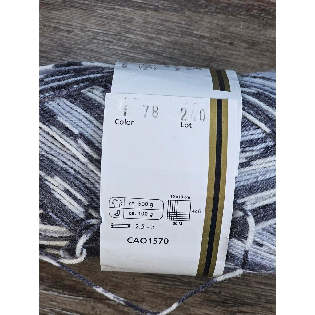 Sock It To Me Harlequin Gray Sock Yarn Wool Nylon Italy 230 Yards