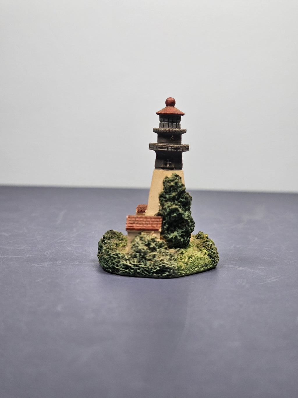 Lenox Miniature Lighthouse Thimble Figurine Grosse Point Lighthouse Illinois