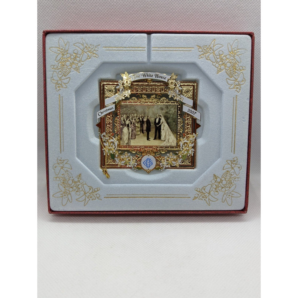 White House Historical Association Christmas Ornament w Box Papers