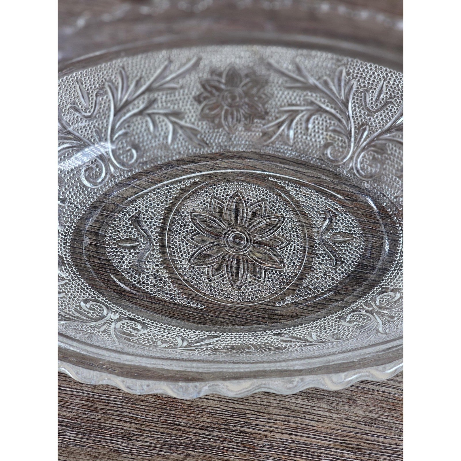 Anchor Hocking Sandwich Glass Oval Serving Bowl Scalloped Edge