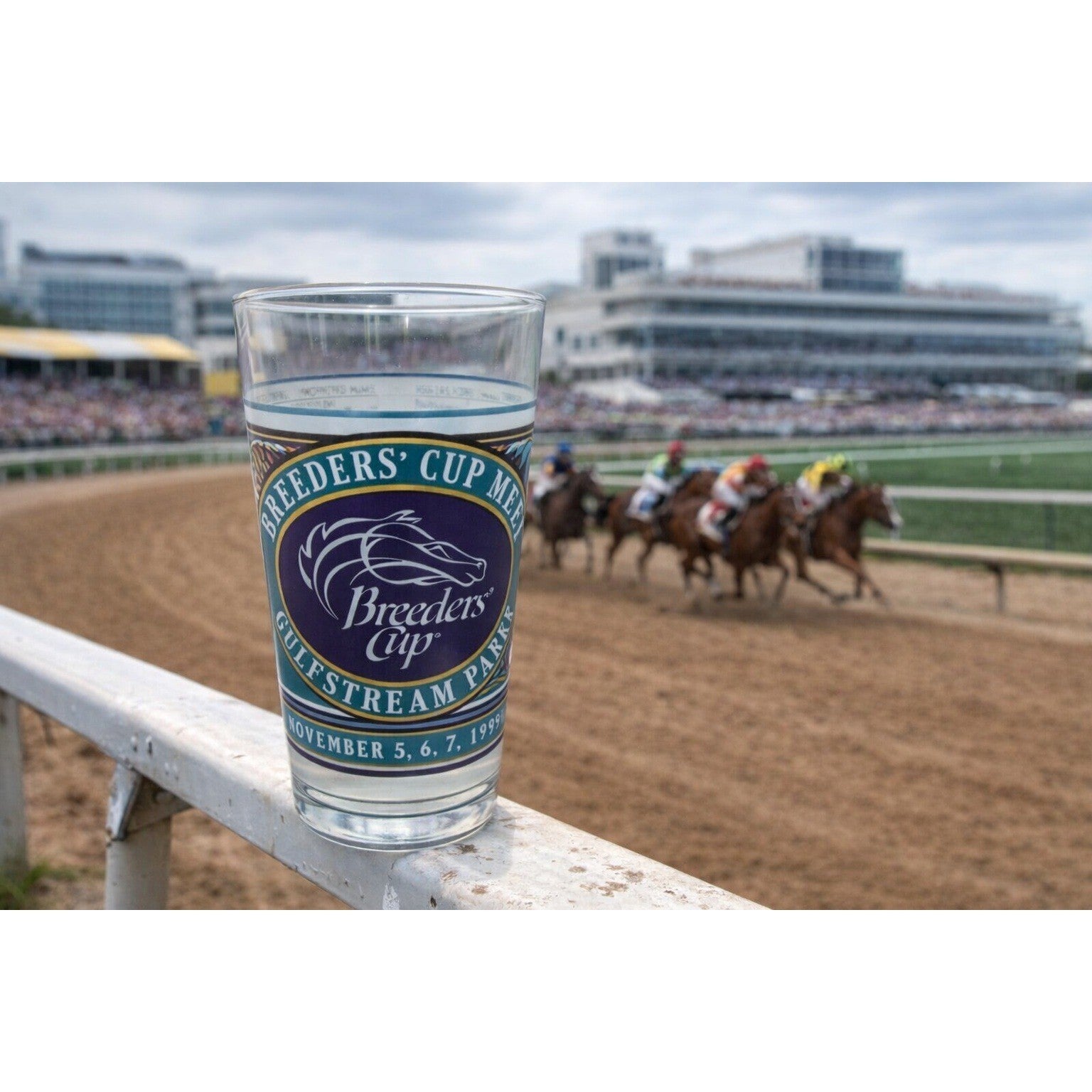 Vintage 1999 Breeders Cup Gulfstream Park Horse Racing Drinking Glass