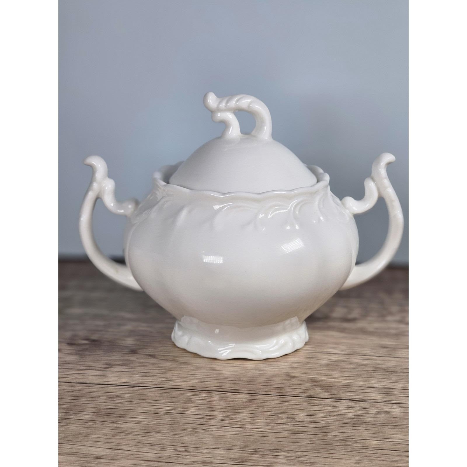 Vintage Peppertree Tabletops Porcelain Sugar Bowl with Lid