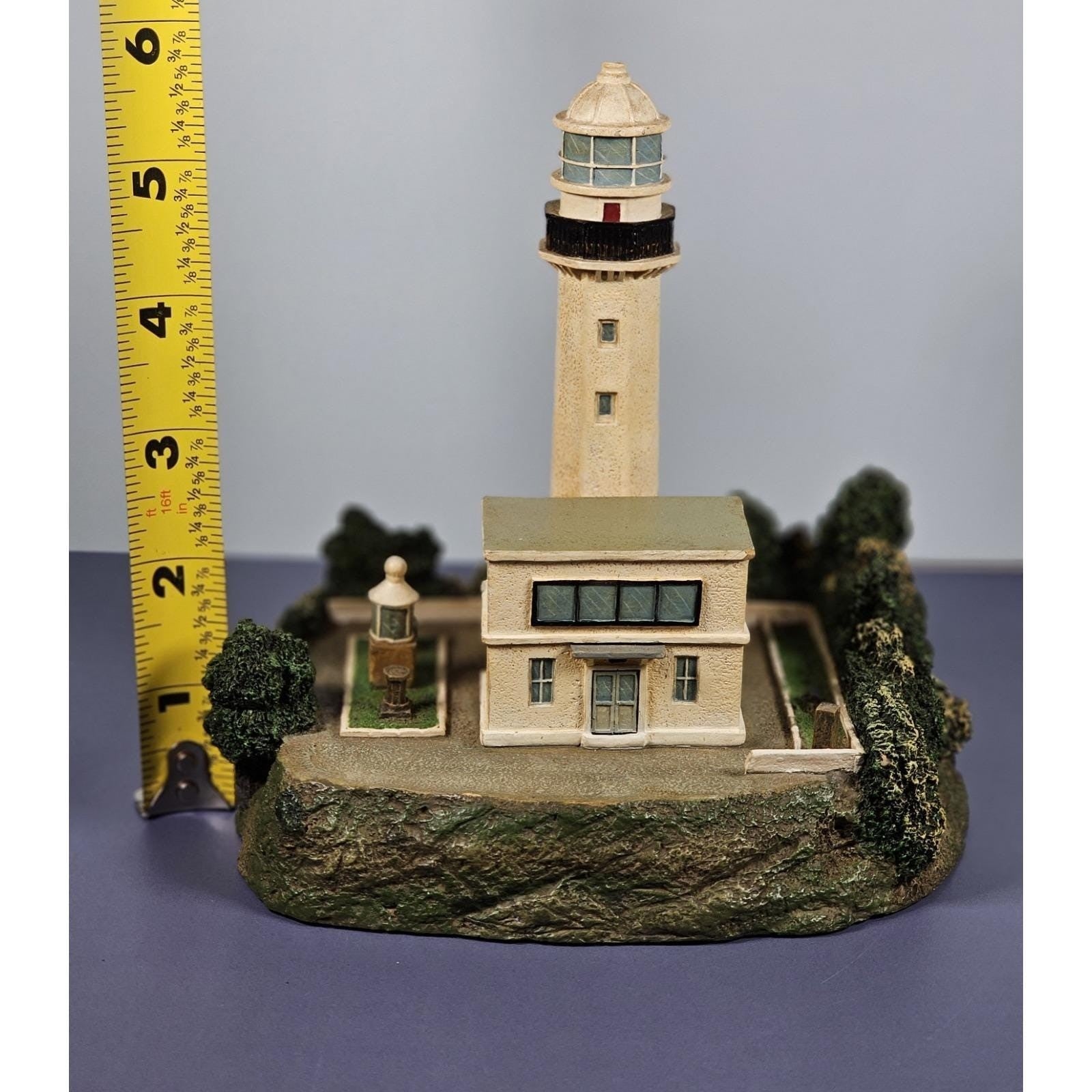 Danbury Mint Kan Non Zaki Lighthouse Figurine COA Japan