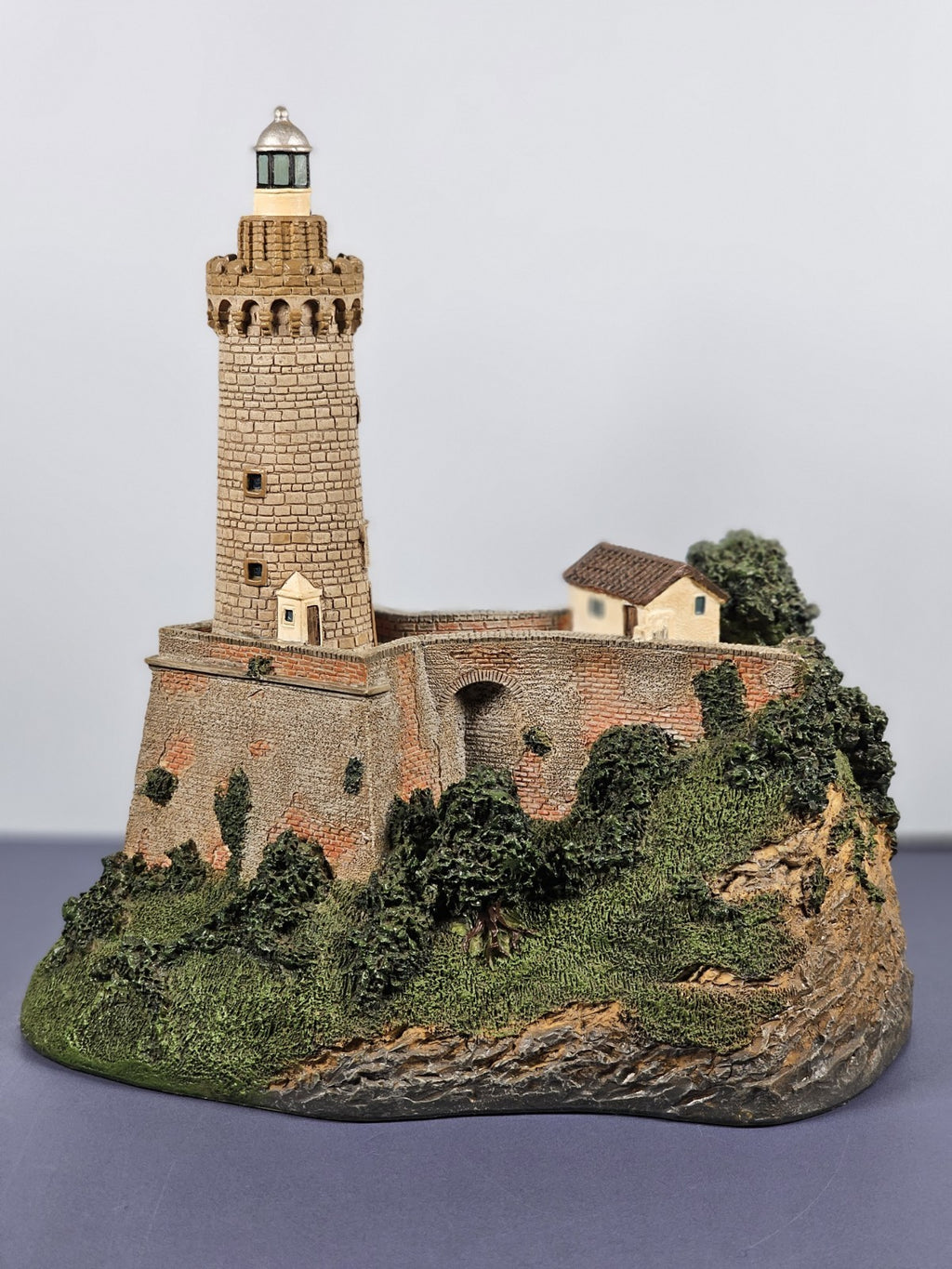 Danbury Mint Portoferráio Lighthouse Sculpture 5.5" Tall From Historic Internati