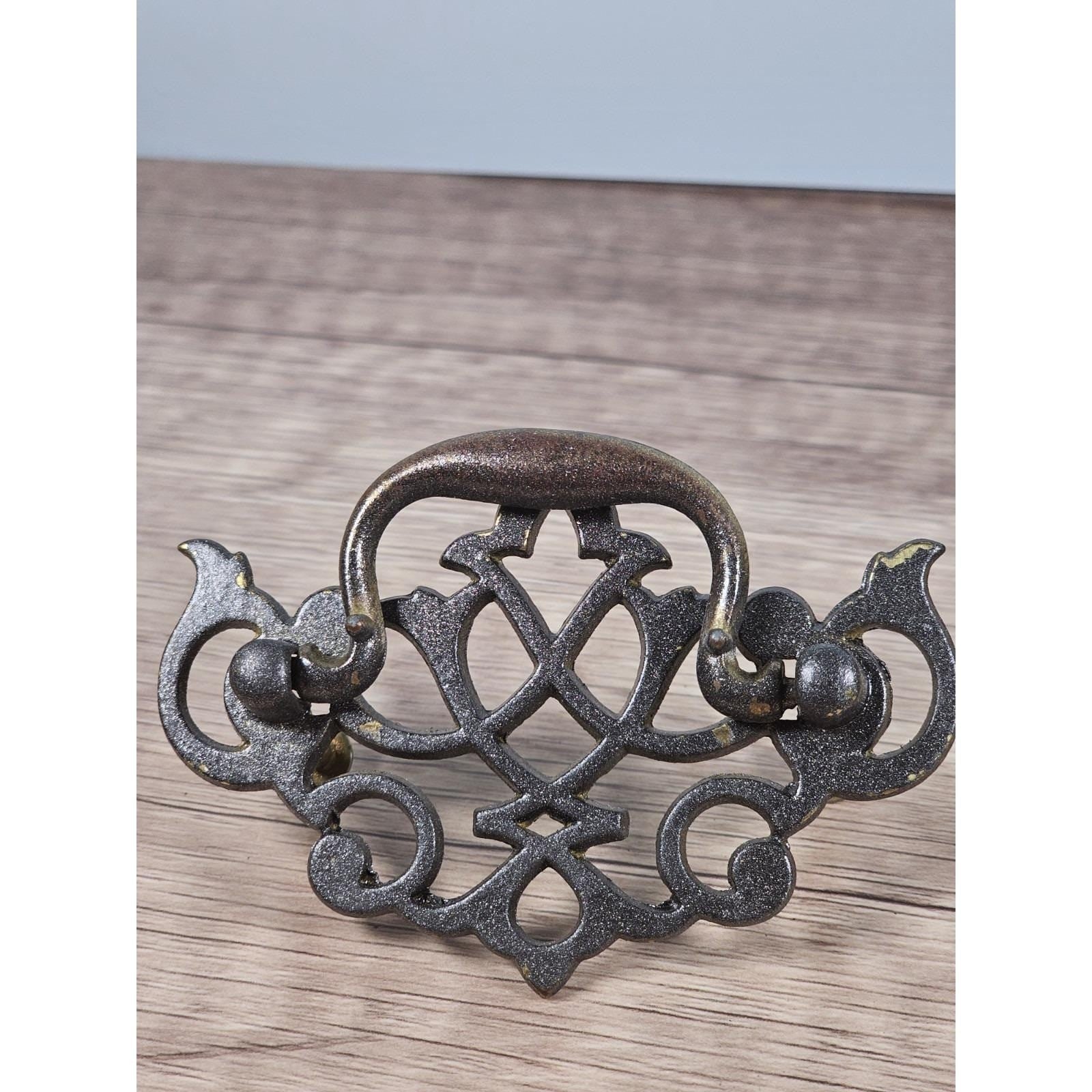 Vintage 1960s Brass Drop Bail Drawer Pull – KBC Hardware – 2 3/4x 2 1/2