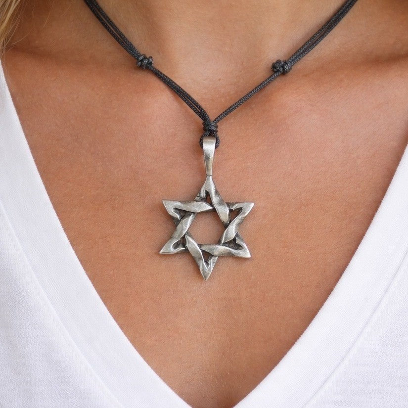 Vintage Star of David Pendant Necklace Silver Tone Corded Chain