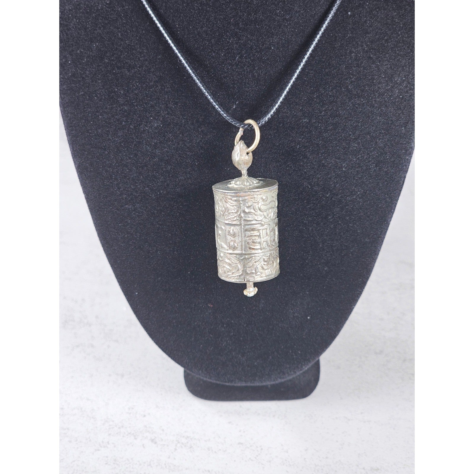 Vintage Asian Prayer Wheel Pendant Necklace Cylinder Scroll Charm