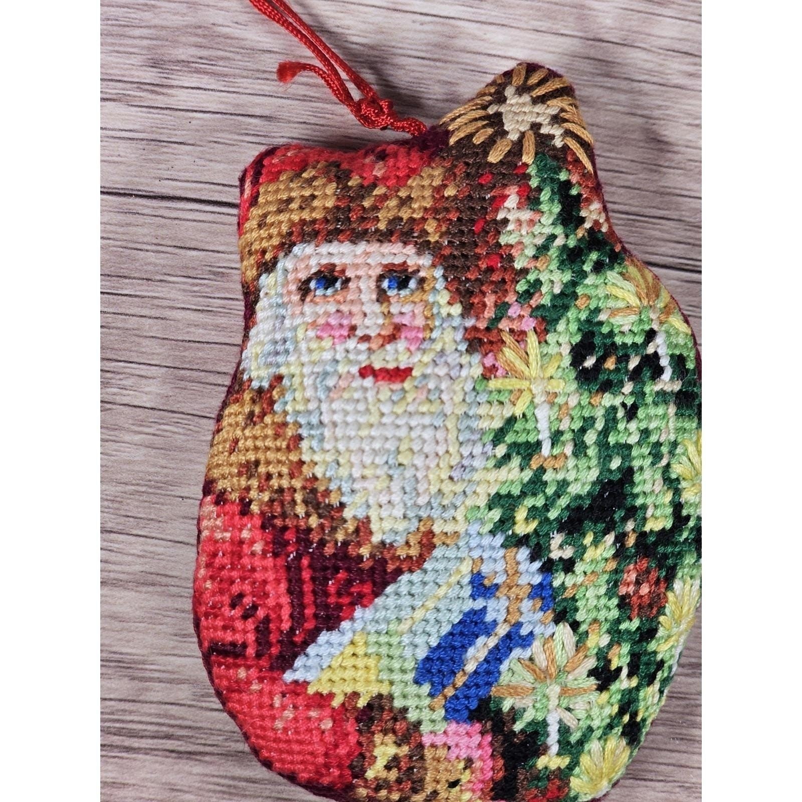 Vintage Embroidered Santa Ornament Christmas Tree Fabric 4 Inch