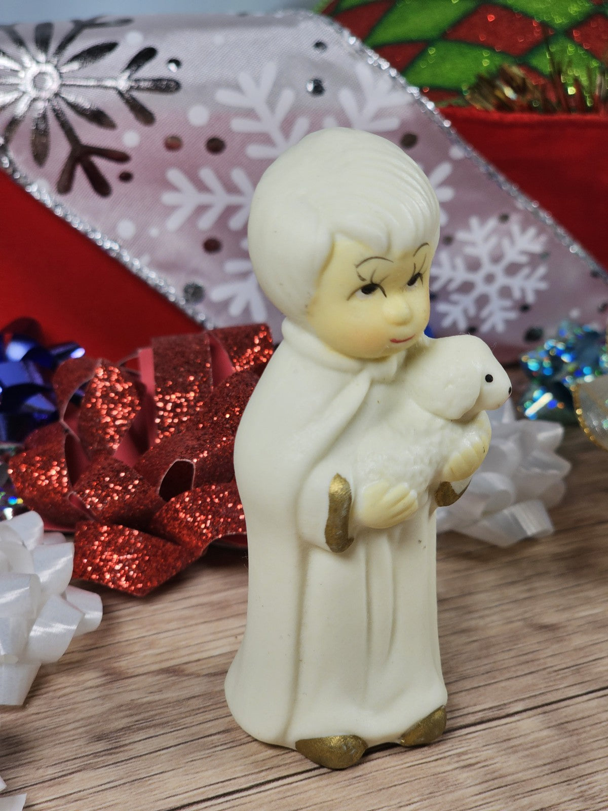 1980s Vintage White & Gold Tone 3½″ Nativity Wise Man Figurine Holding Lamb